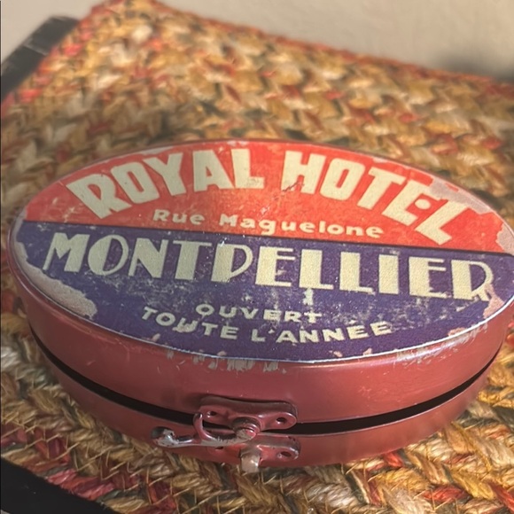 Vintage Red and Blue Decorative Box - Picture 3 of 13